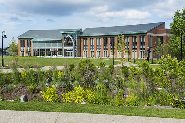 Arthur F. and Patricia Ryan Center for Business Studies