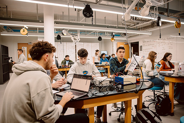 Engineering and Physics, lab, Seth Ashman, associate professor, engaged learning, laboratory research